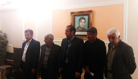 دیدار با خانواده شهید محسن افتخار توسط اعضای بسیج ورزشکاران فارس
