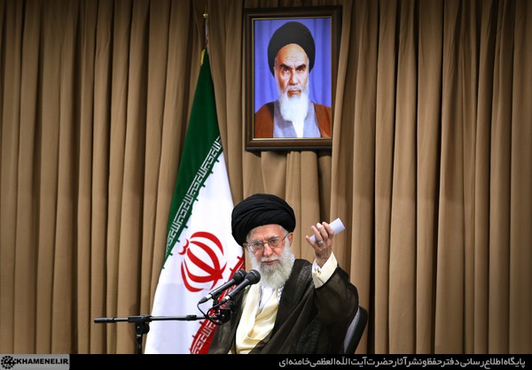 هدف آمریکایی‌ها ریشه‌کن کردن صنعت هسته‌ای ایران است