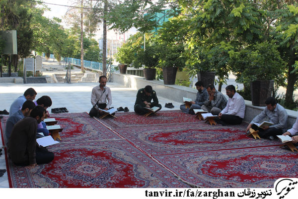 محفل انس با قرآن این هفته در کنار قبور شهدا +تصاویر