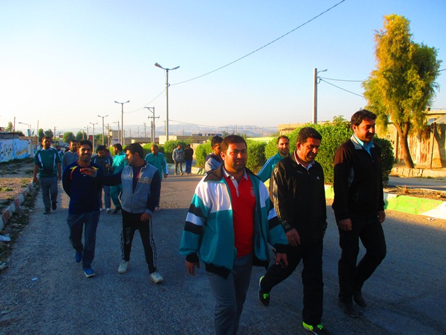 مراسم پیاده روی کارمندان  توسط بسیج ادارات شهرستان