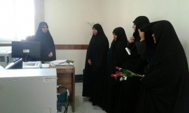 دیدار بسیجیان و کارکنان حوزه فاطمه الزهراء(س)از زنان شاغل در ادارات