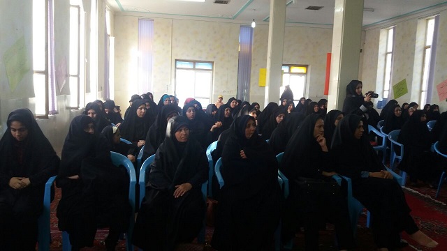 سرهنگ پاسدار محمد علی شیبانی : زنانی که در جامعه دارای حجاب اسلامی می باشند دارای ارزش بیشتری هستند .