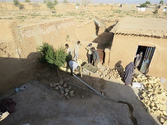 خدمت رسانی گروه جهادی شهیدان زارع کوهنجان در روستای شوریجه