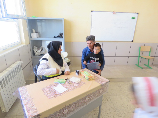 راه اندازی بیمارستان صحرایی در یکی از روستاهای محروم شهرستان فسا