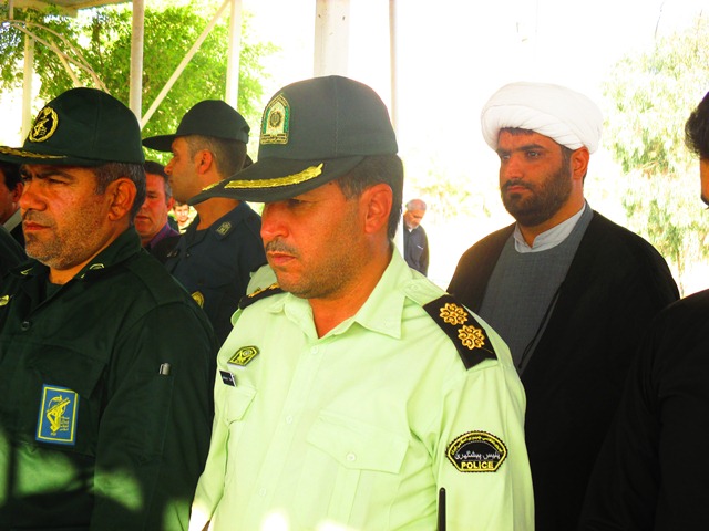 نیروهای نظامی وانتظامی وبرخی مسئولین ادارات شهرستان قیروکارزین