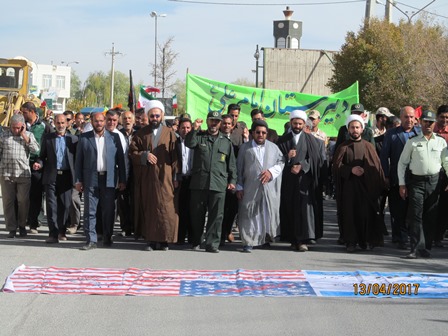حضور روحانیت و پرسنل ناحیه خرم بید در راهپیمایی 13 آبان