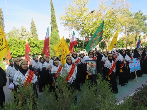 شرکت دانش آموزان بسیجی حوزه 4 محدثه در تجمع با شکوه روز بسیج مستضعفین