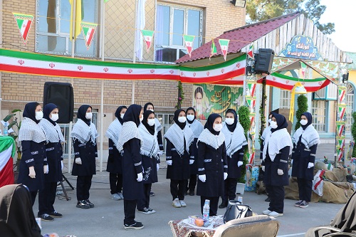 زنگ فجر انقلاب اسلامی در آموزشگاه شاهد 16