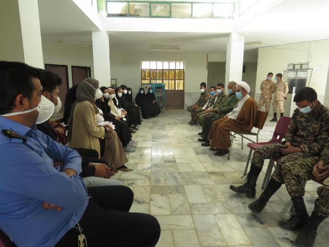 قدردانی از کادر درمان درمانگاه شهرمبارک آباد